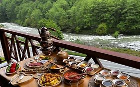 Ria Sueit Otel Bungalov